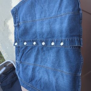 Button fly skirt